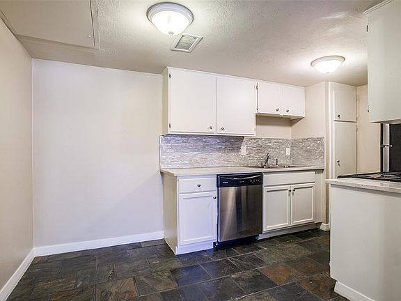 5th image of 4110 Newton Ave #215
