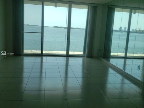 4th image of 800 Claughton Island Dr APT 604