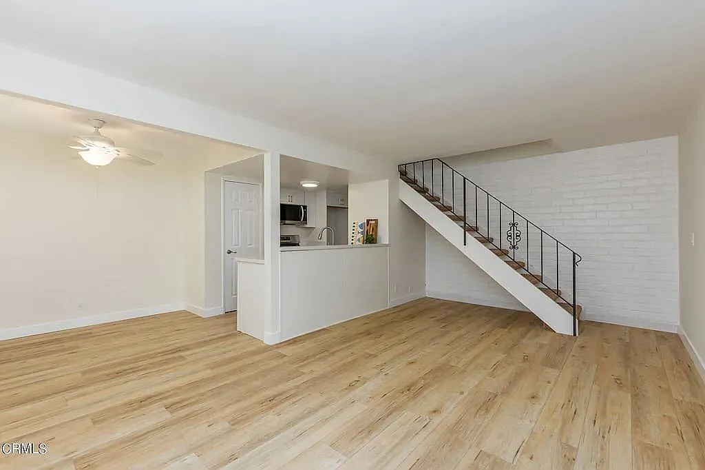 2 bed, 900 sqft, $2,650 — Photo 1