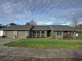 557 NE Overlook Way, Sublimity, OR 97385