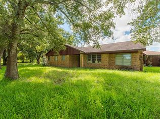 6811 S Mallard Dr, Fulshear, TX 77441