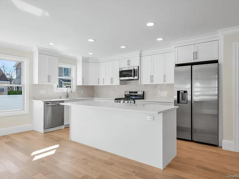 68 Edgewood Rd #B — Photo 6
