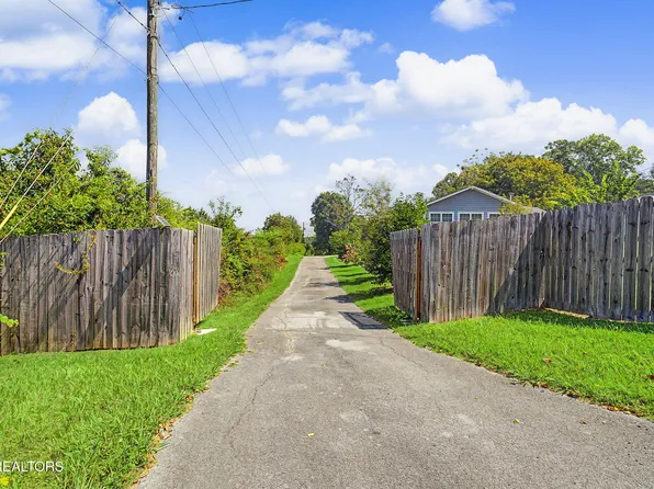 536 Corum Rd, Knoxville, TN 37924