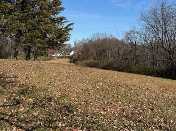 329 Plantation Rd, Charleston, WV 25312