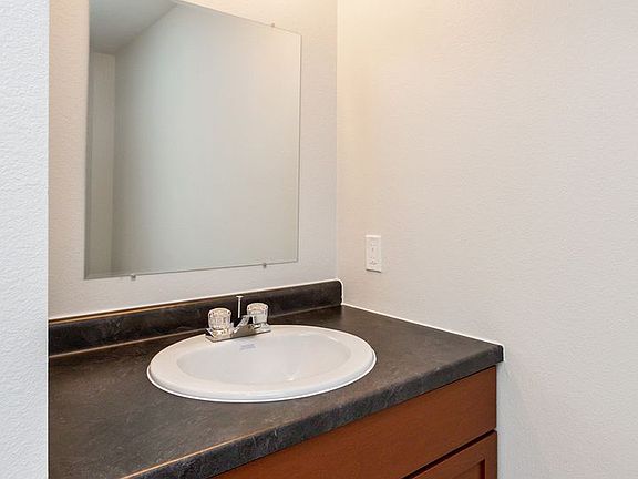 3rd image of 5757 Basswood Ln #5725