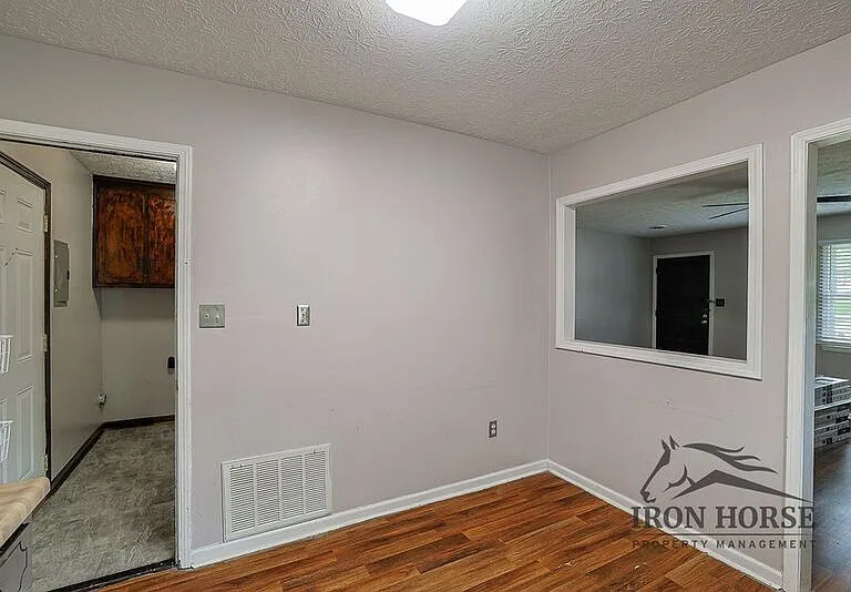 229 N Burson Ave #A — Photo 10