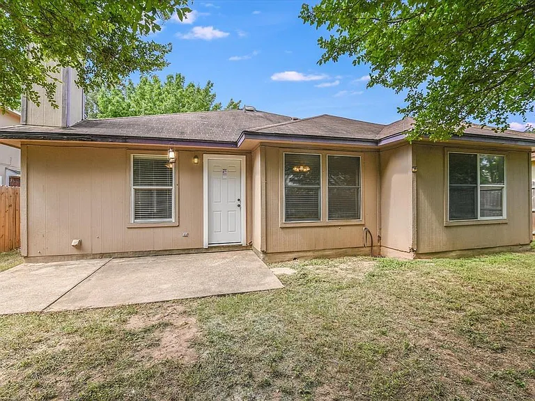 14700 Menifee St — Photo 24