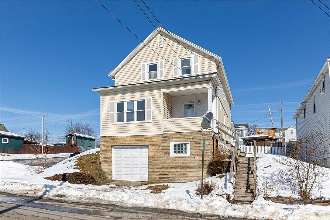1206 Summerlea Ave photo 1