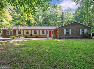 8710 Paris Pines Ct, Owings, MD 20736