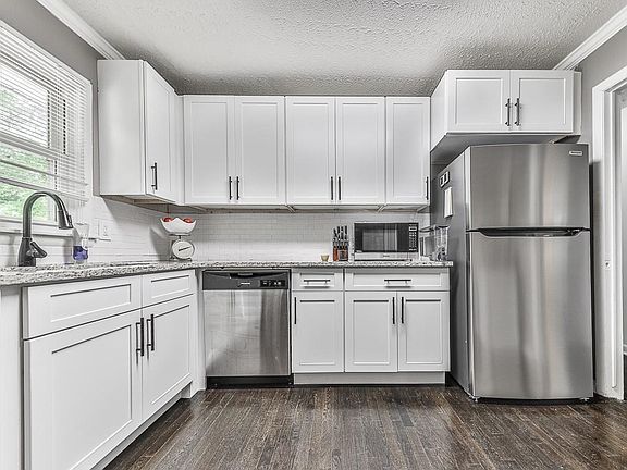 2nd image of 5950 John St
