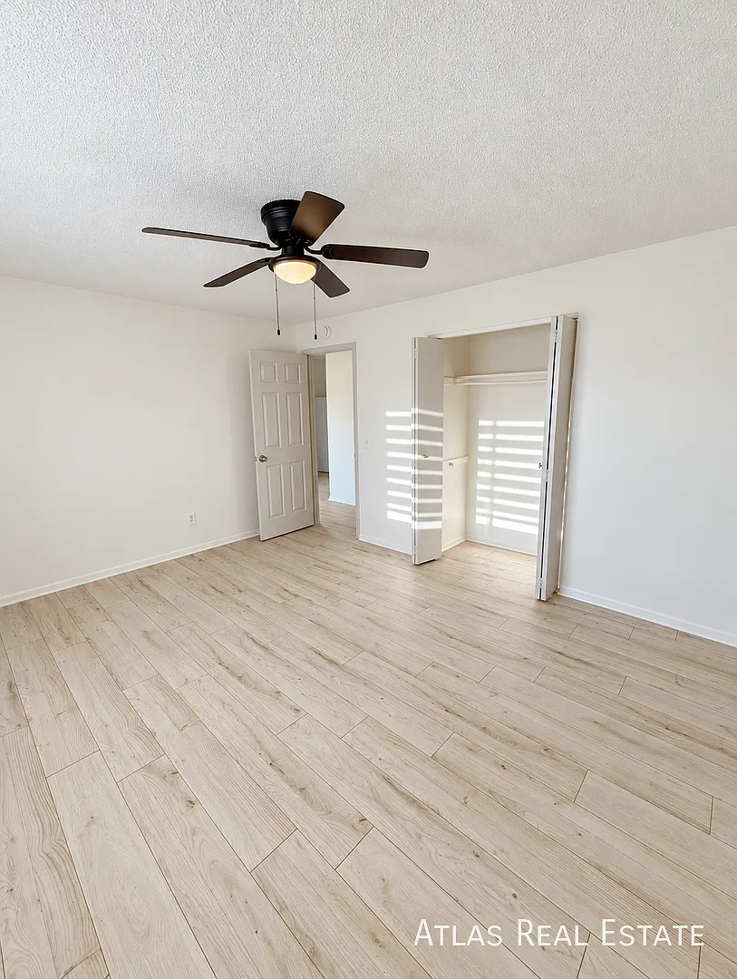 One Month Free! 3-Bedroom with In-Unit Laundry & Utilities Included — Photo 2