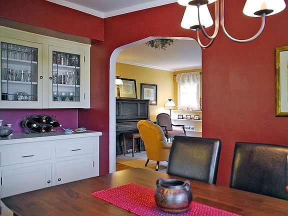 Dining Room - Built Ins/Hardwood Floors/Large Window