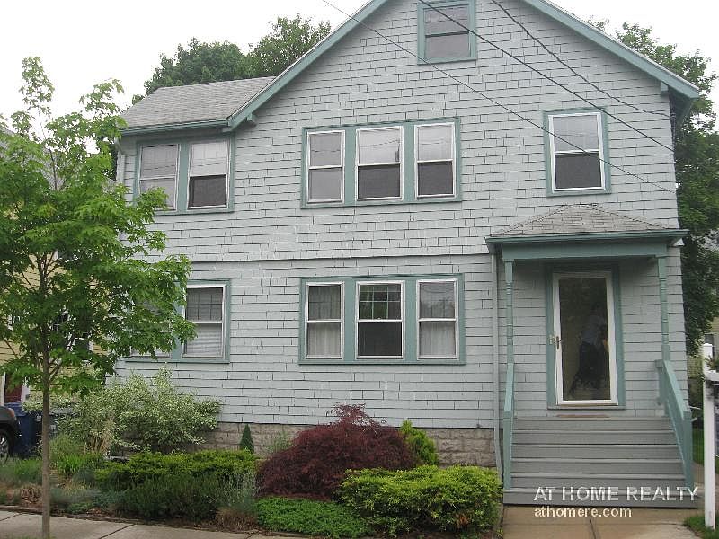 1st image of 27 Willoughby St #2