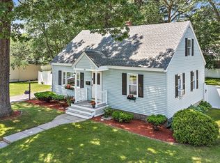 19 Pleasant St, Chelmsford, MA 01824