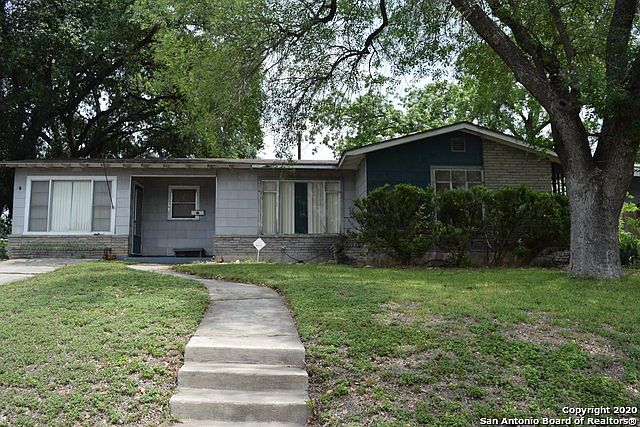 1st image of 463 Pilgrim Dr