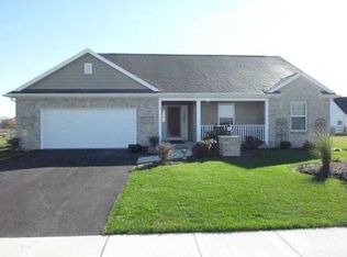 9267 N Pond Ct, Sylvania, OH 43560