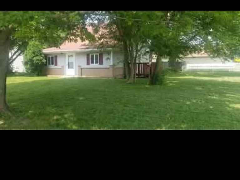 135 Oakwood Ave — Photo 8
