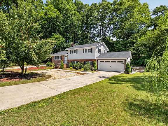 2nd image of 4404 Susan Dr