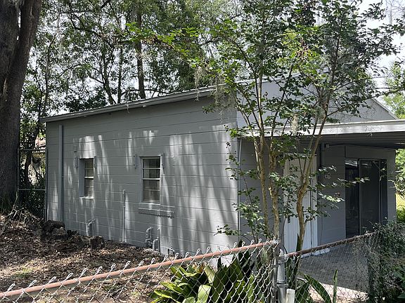 2nd image of 1386 Pullen Rd