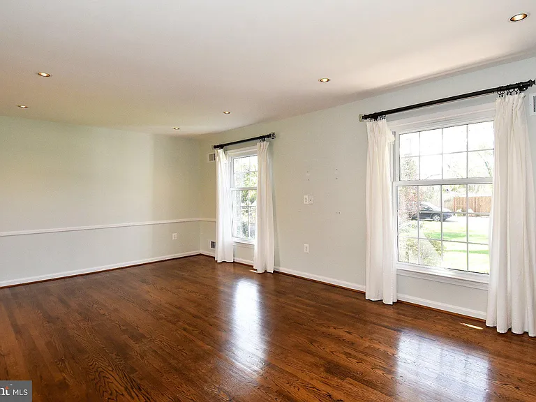 9309 Reef Ct — Photo 9
