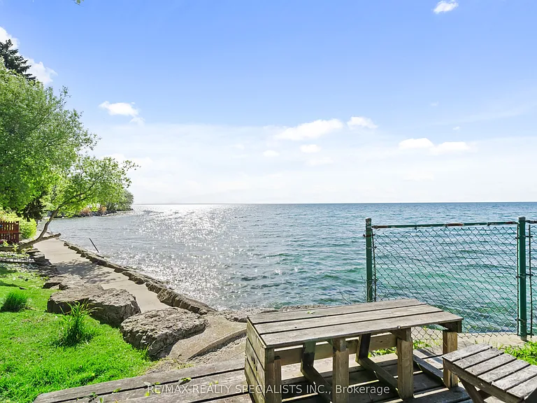 2697 Lake Shore Blvd W #25 — Photo 39
