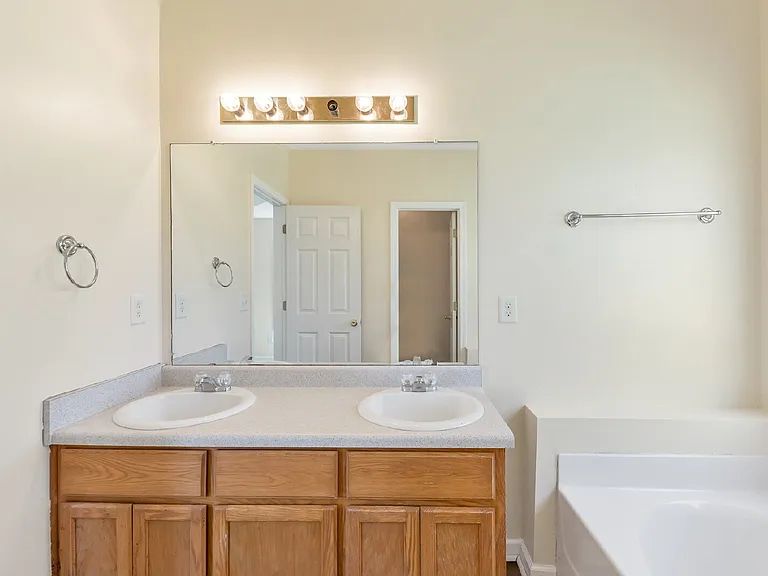 110 Vineyard Ridge Dr — Photo 11