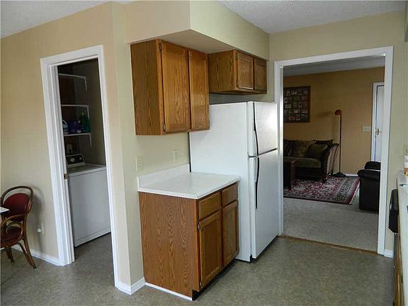 5th image of 7716 Orchard Village Dr