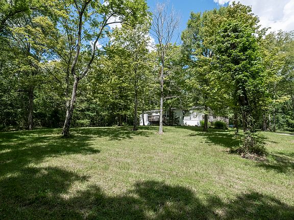 4th image of 355 Masters Ln