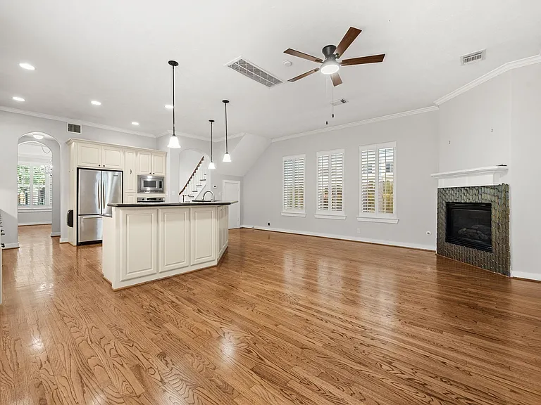 1448 Nashua St #B — Photo 6