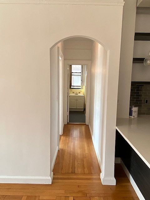 2nd image of 504 Cathedral Pkwy #11F