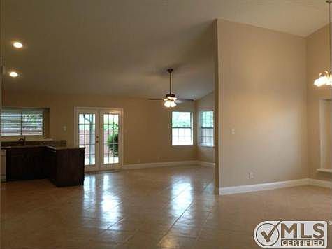 1st image of 504 Rosewood Ln