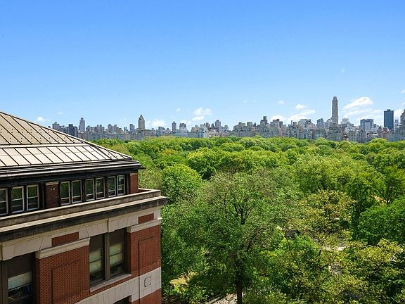 5th image of 25 Central Park W APT 11R