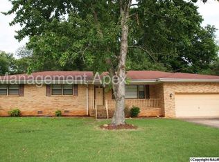 602 Galway St NW, Huntsville, AL 35816