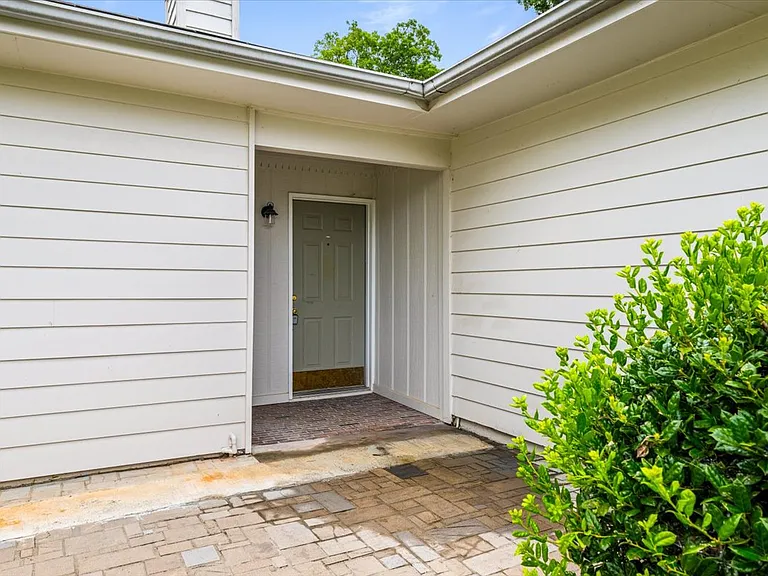 119 Newberry Cir — Photo 4