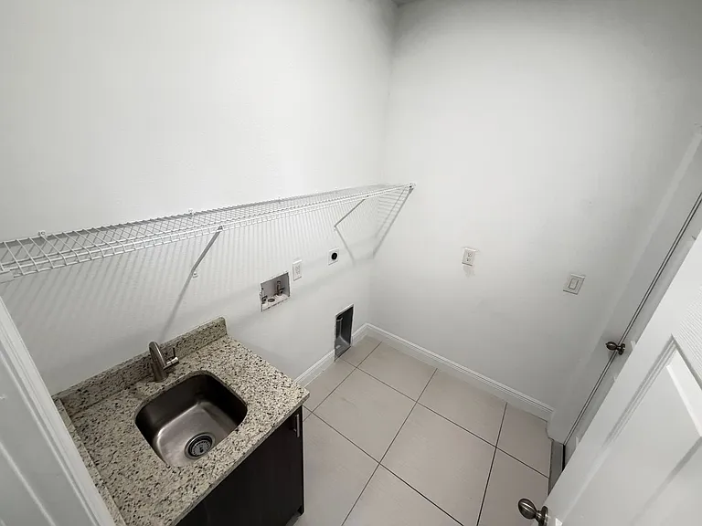 2481 San Filippo Dr SE — Photo 40
