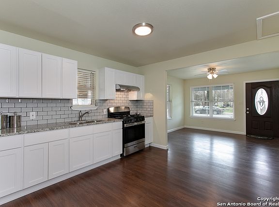 2nd image of 315 Menefee Blvd