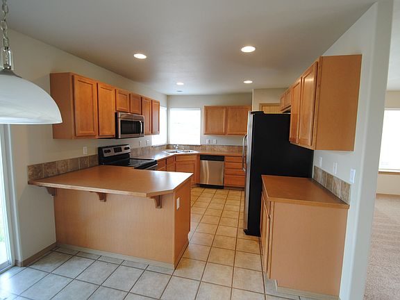 4th image of 2911 19th Street Pl SW