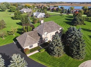 24250 W Cardinal Ct, Mundelein, IL 60060