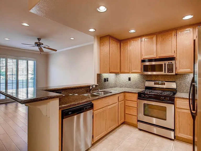 4010 Craven Rd #15 — Photo 18