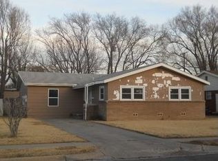 1909 Indiana Dr, Perryton, TX 79070