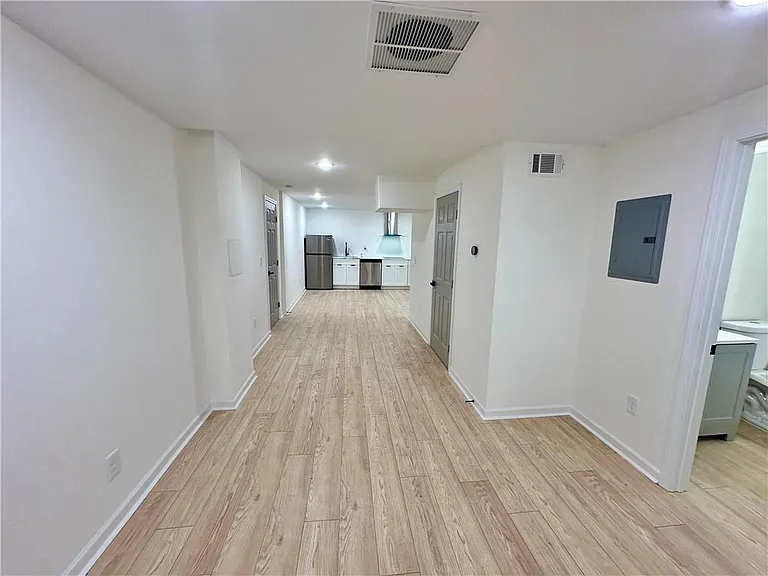 2371 Cresta Dr #2 — Photo 6