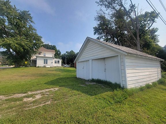 4th image of 603 9th St