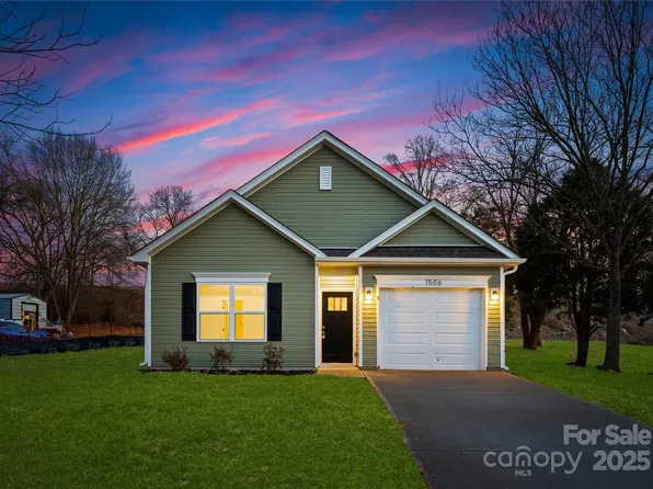 5513 Skycrest Dr, Charlotte, NC 28269