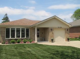 712 N Delphia Ave, Park Ridge, IL 60068