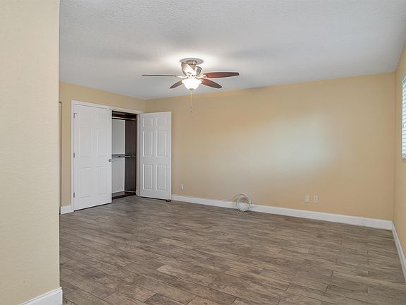 5th image of 6620 SW 39th St APT A6