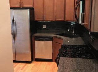 1901 W Granville Ave #G, Chicago, IL 60660
