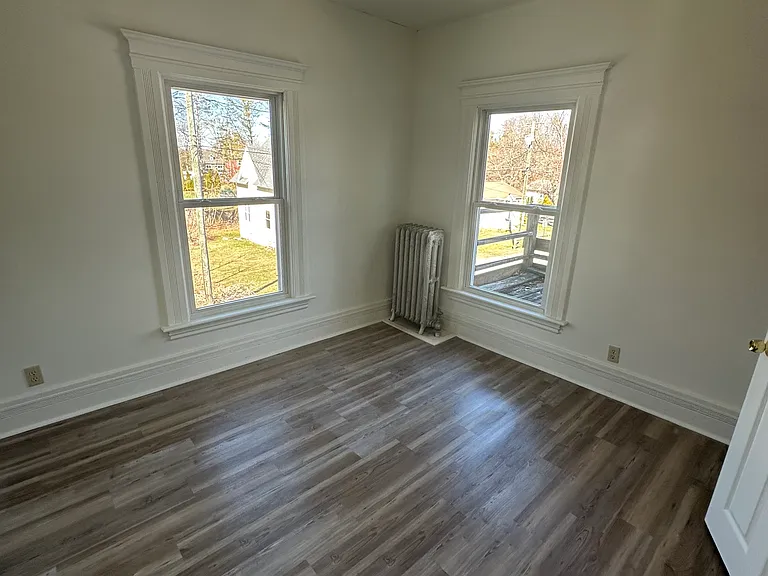 175 Mansfield Ave — Photo 4