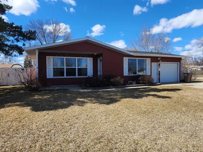 2 22nd St SW, Minot, ND, 58701