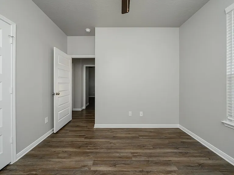 1129 Trellis Pass — Photo 45