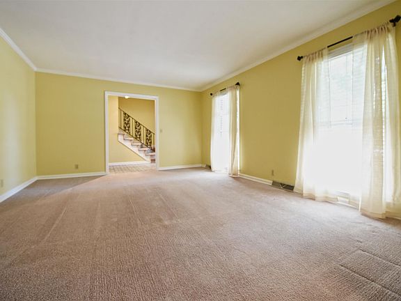 3rd image of 1503 Hamilton Dr